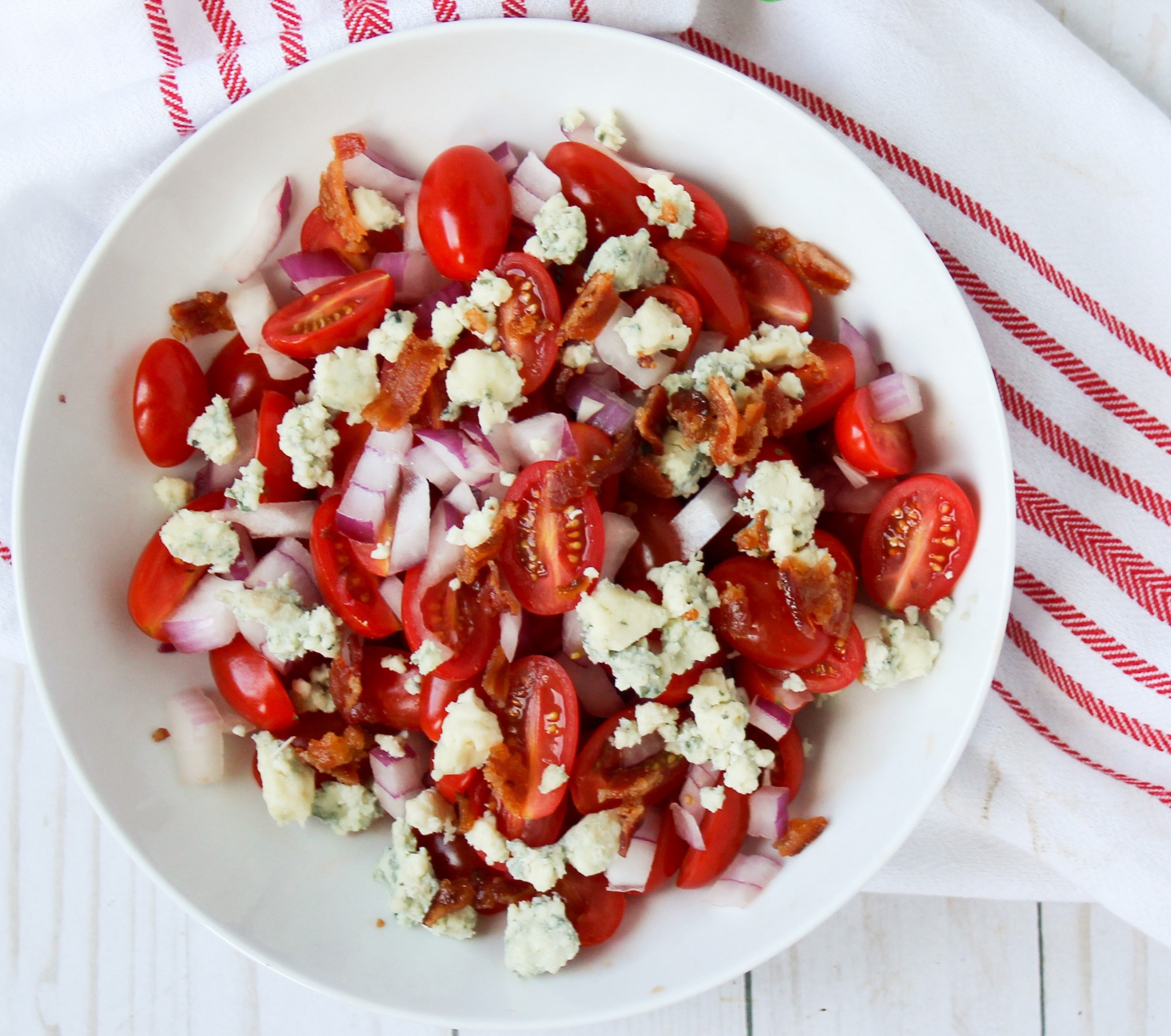 Tomato Salad With Gorgonzola & Bacon	